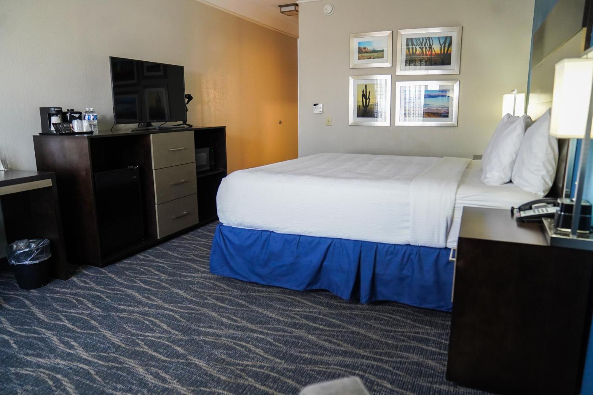 La Quinta By Wyndham Phoenix I-10 West Экстерьер фото