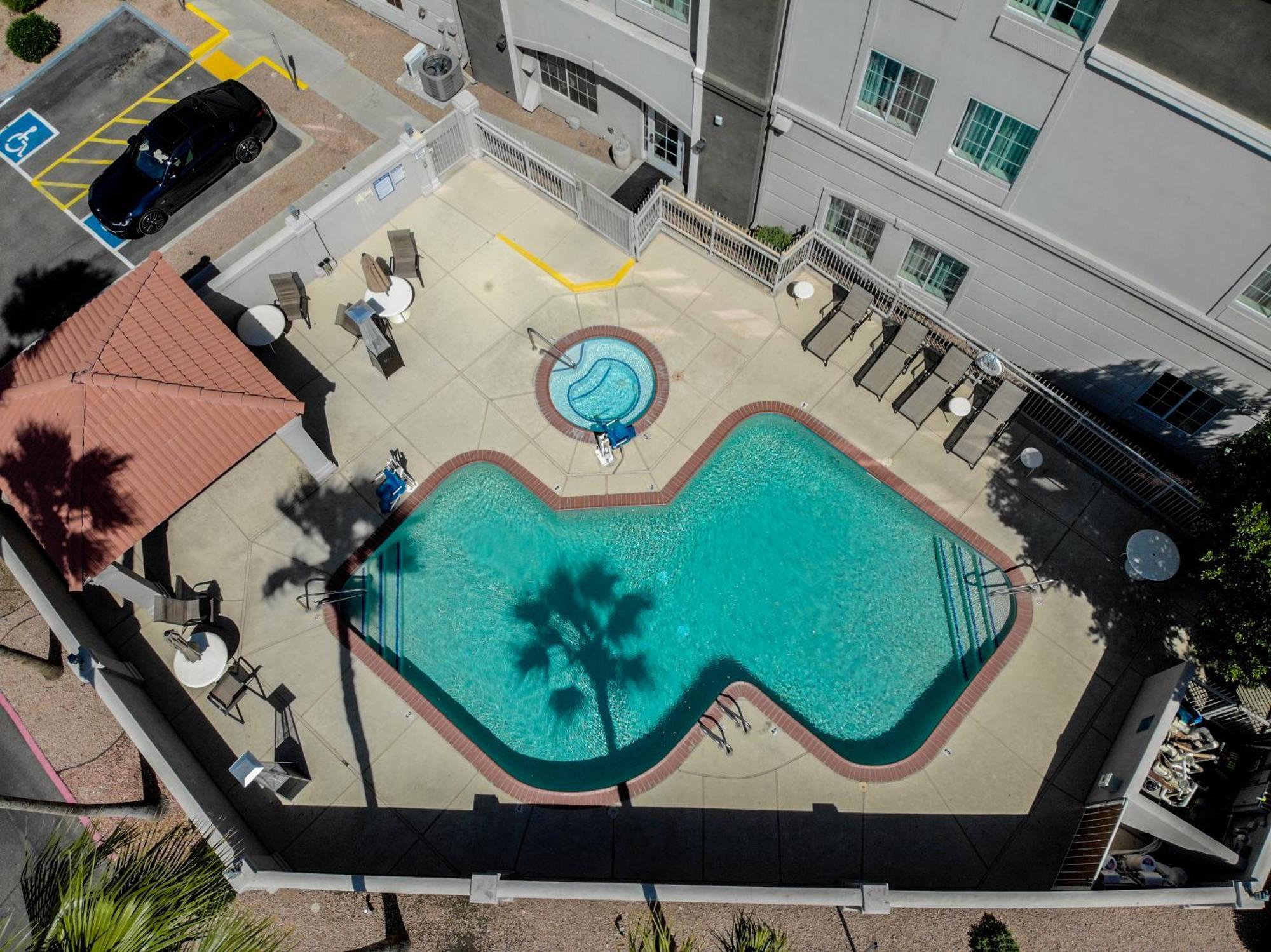 La Quinta By Wyndham Phoenix I-10 West Экстерьер фото