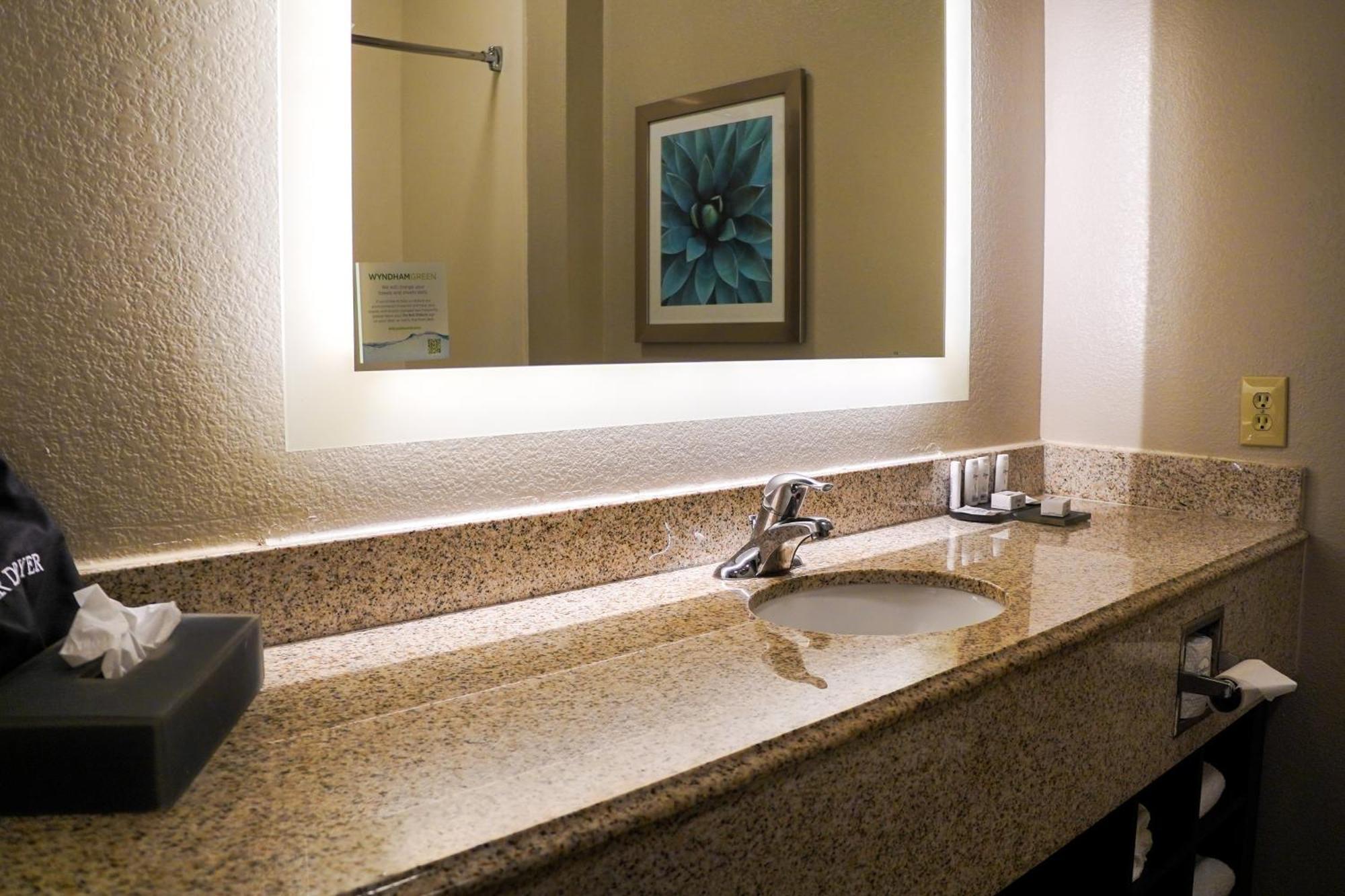 La Quinta By Wyndham Phoenix I-10 West Экстерьер фото