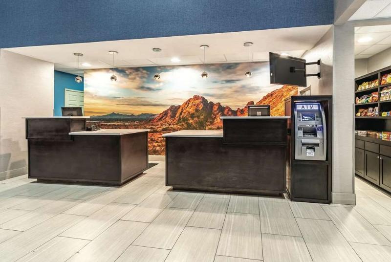 La Quinta By Wyndham Phoenix I-10 West Экстерьер фото